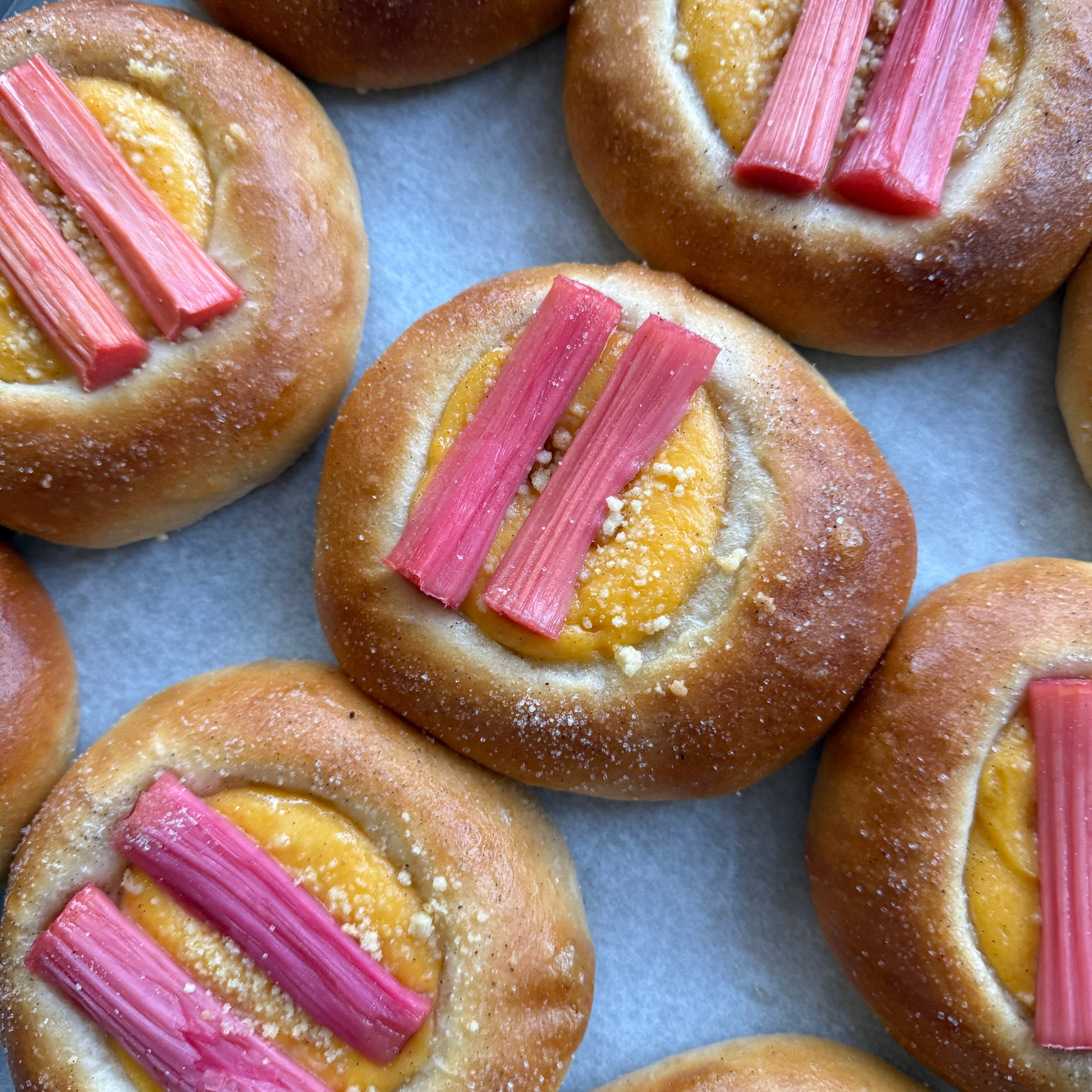 SUNDAY - Rhubarb & Custard Bun - IFFLEY ROAD