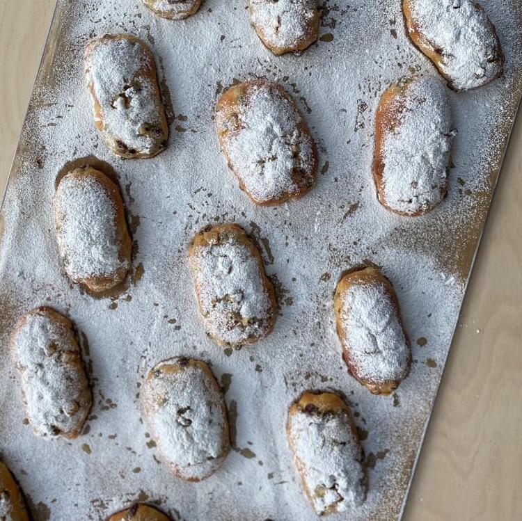 SUNDAY - Stollen Bun - COVERED MARKET