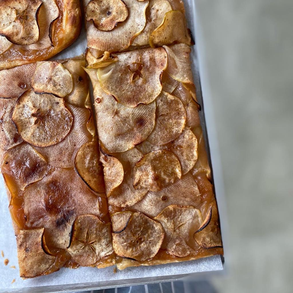 SUNDAY - Apple Tart - COVERED MARKET